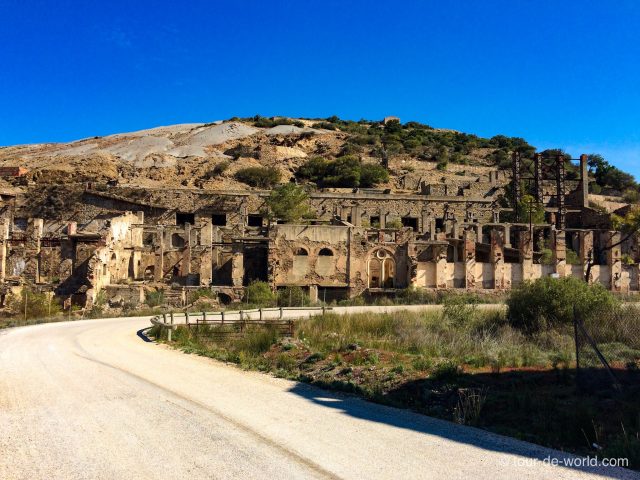 Ruinengebaeude-Sardinien